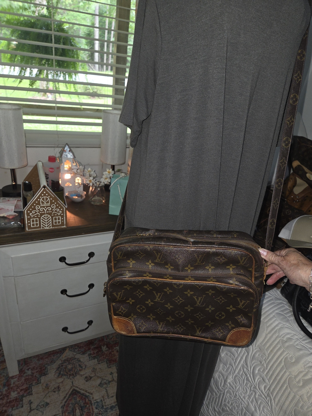 Louis Vuitton  Nile GM Brown Monogram Crossbody Travel Bag